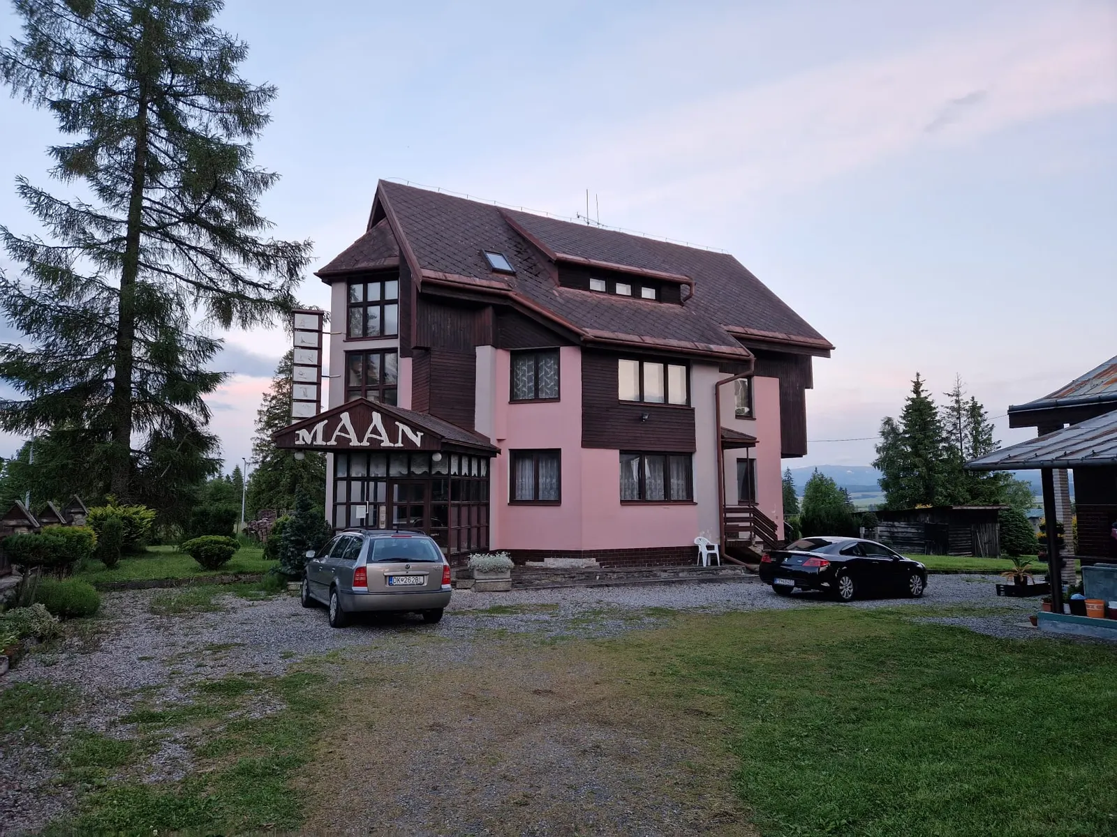 Hikers Paradise — exterior of the building before renovation (06/2024), still in its original state prior to the façade and entrance renewal.