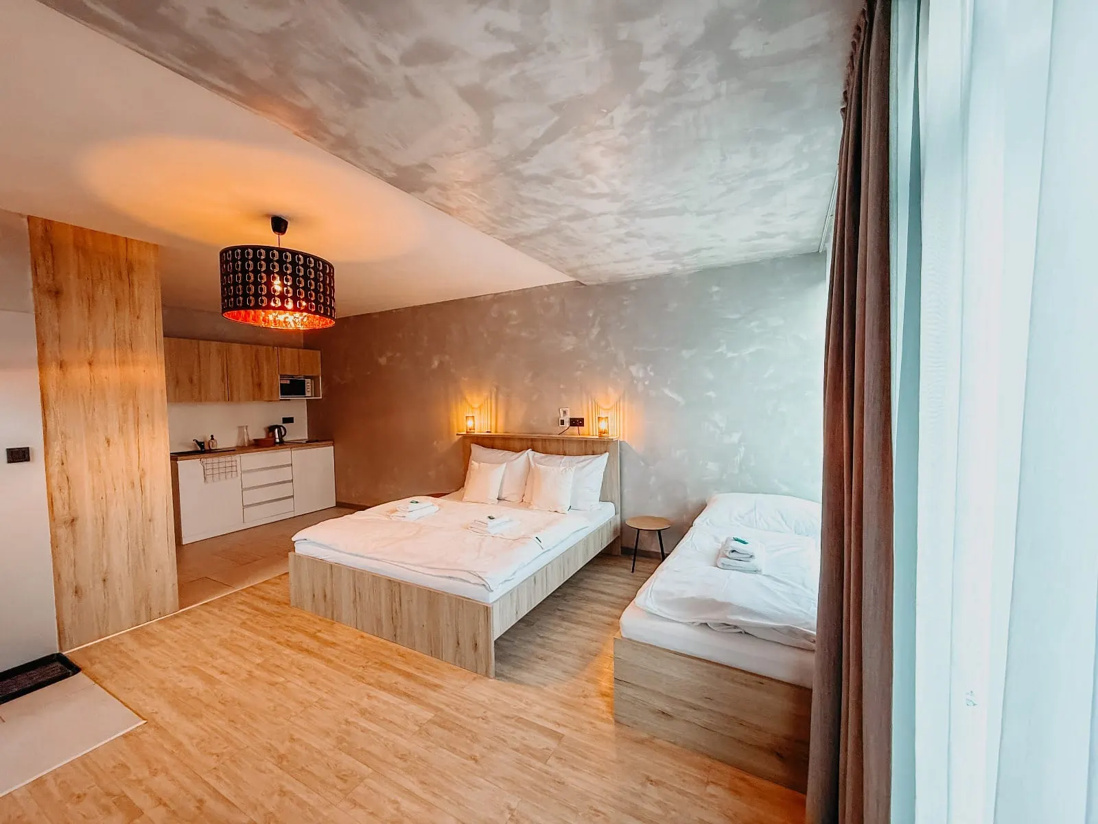 Apartment with kitchenette — flexible layout for families and couples, suitable for longer stays.