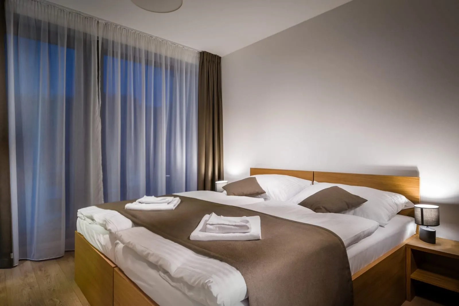 Apartment living area — comfort for family stays and year-round demand in Liptovský Ján.